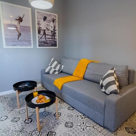 One Bedroom Flat In Bucharest'S Historic District Bagian luar foto